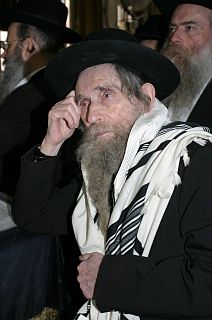 Aharon Yehuda Leib Shteinman>