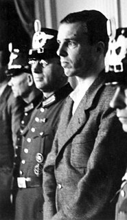 Berthold Schenk Graf von Stauffenberg>