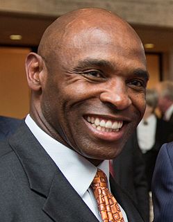 Charlie Strong>
