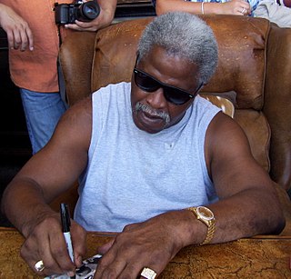 Earl Campbell>