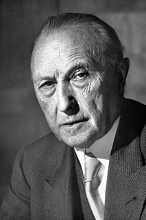 Konrad Adenauer>