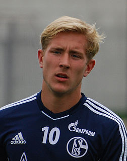 Lewis Holtby>