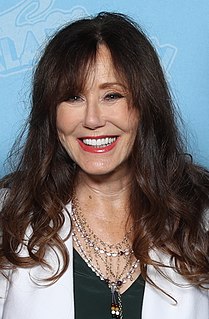 Mary McDonnell>