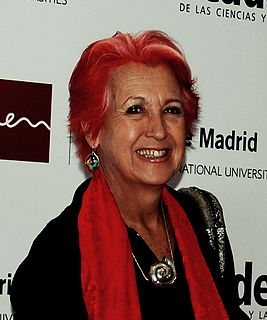 Rosa María Calaf>
