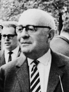 Theodor Adorno>