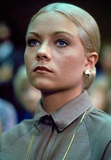 Theresa Russell>