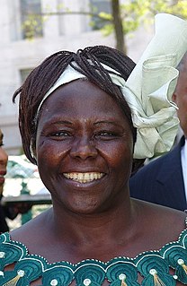 Wangari Maathai>