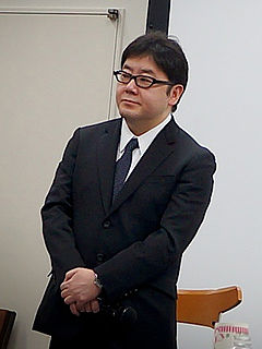 Yasushi Akimoto>